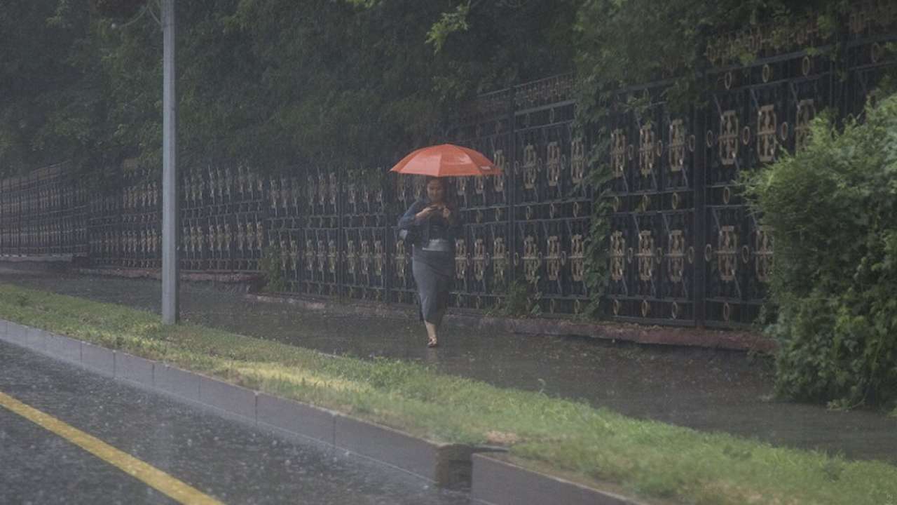 Циклон накроет Казахстан дождями, грозами и сильным ветром