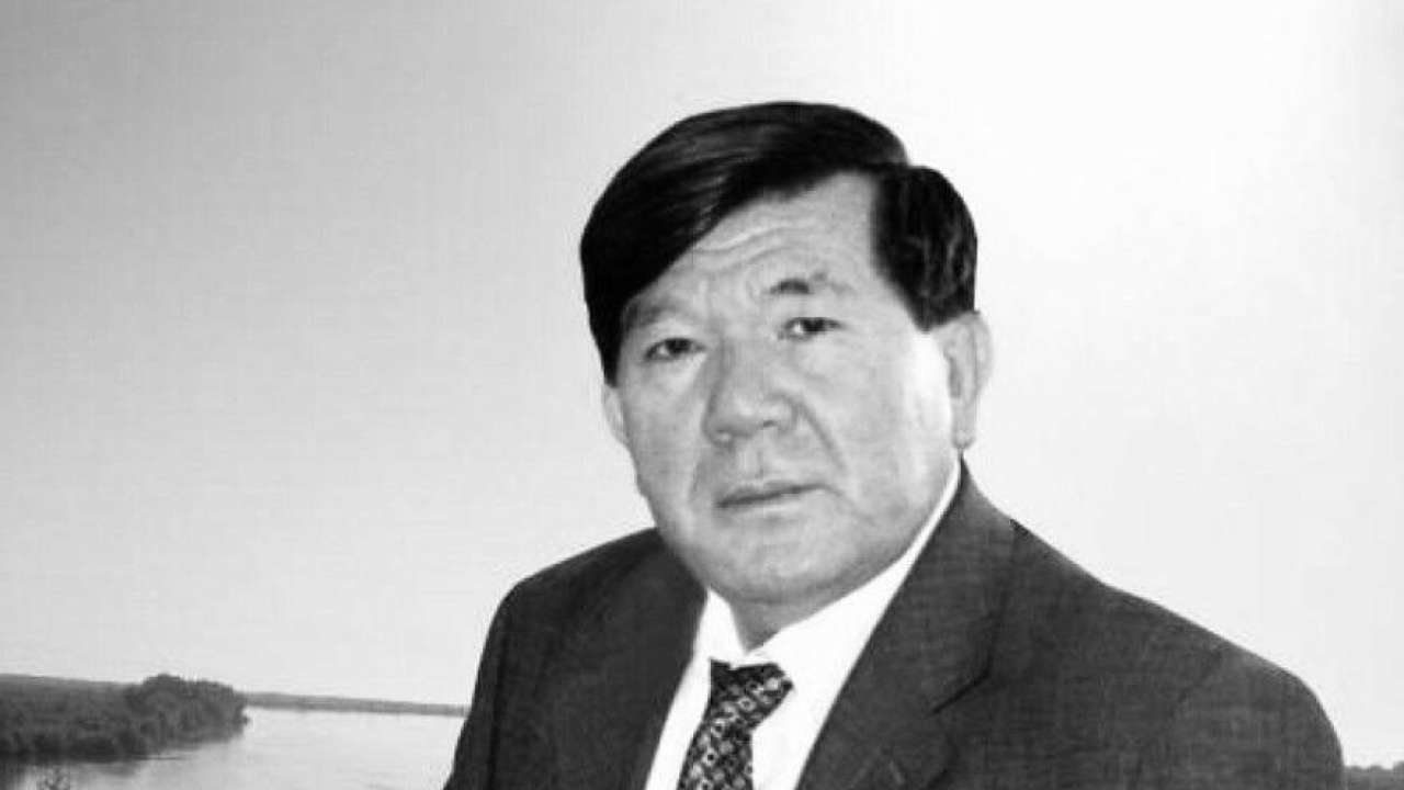 В Казахстане умер поэт и общественный деятель Мухтар Шаханов