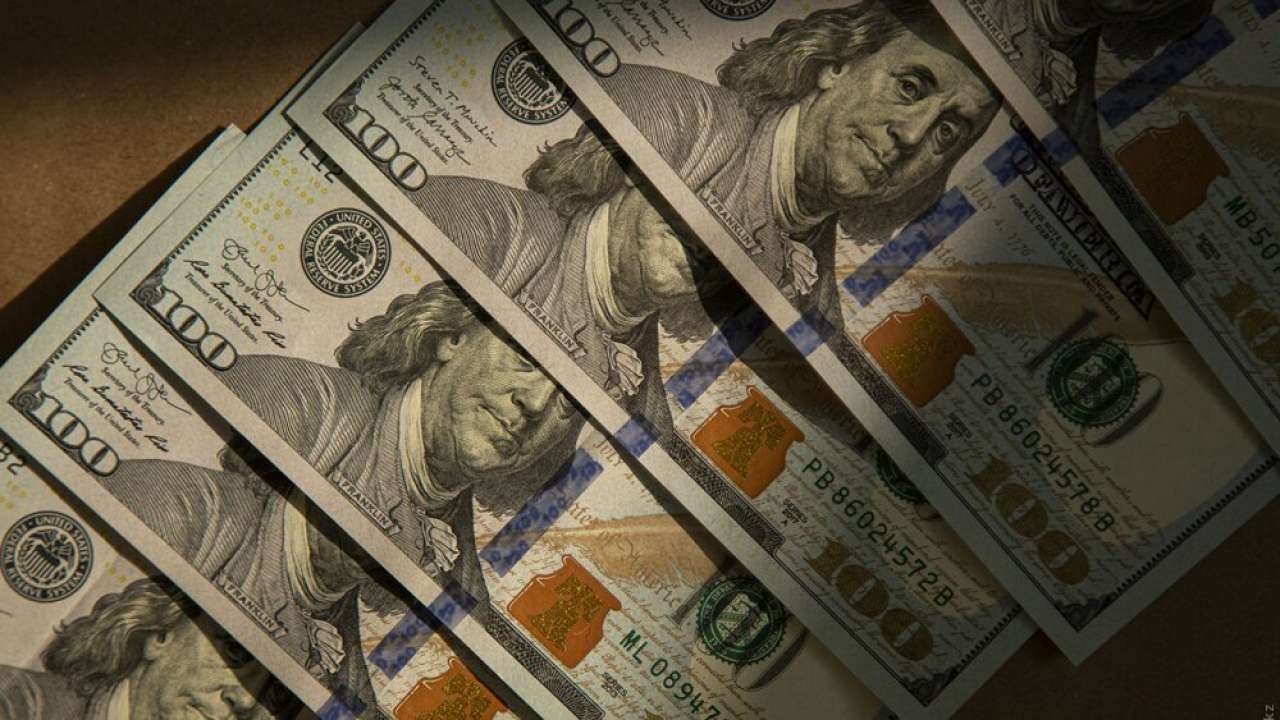 Доллар на KASE вырос до 464,9 тенге