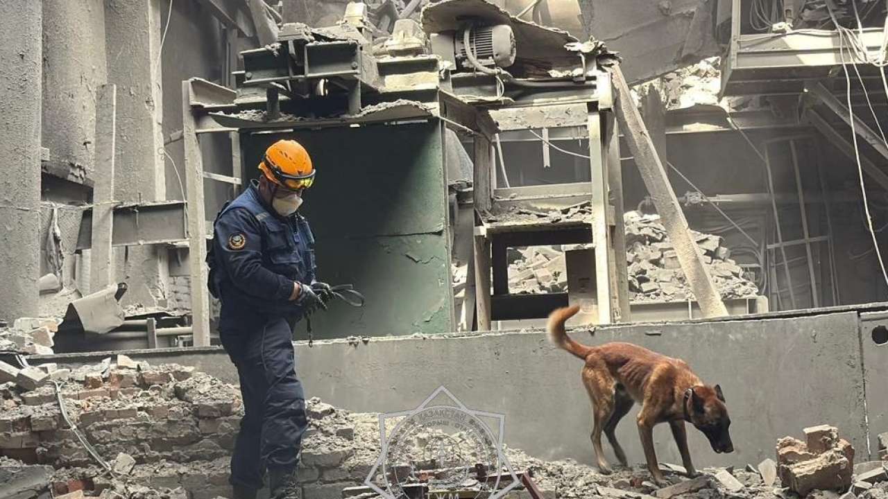 После взрыва на «Казцинке» в Усть-Каменогорске мужчина получил ожоги 90% тела