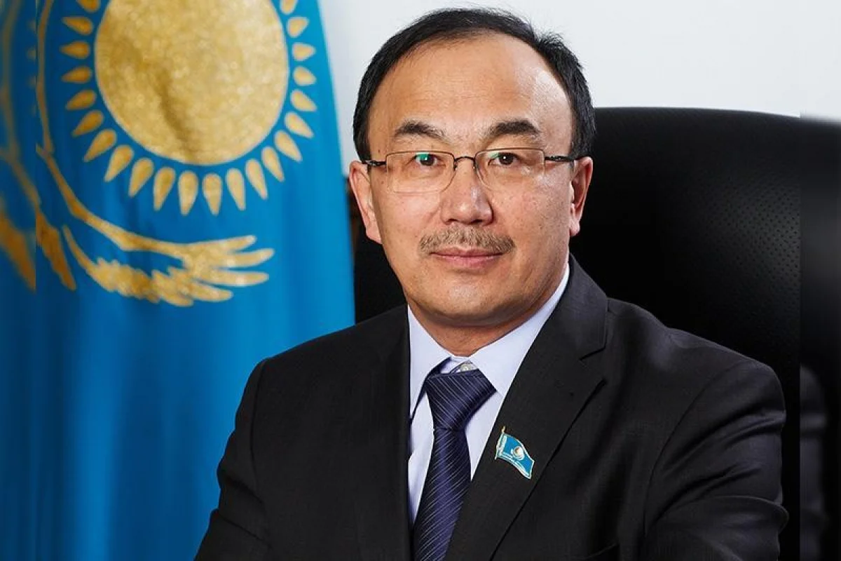 Ерлан Сыдыков признал ошибкой длительное пребывание у власти, хотя сам ранее выступал за референдум о продлении полномочий Нурсултана Назарбаева